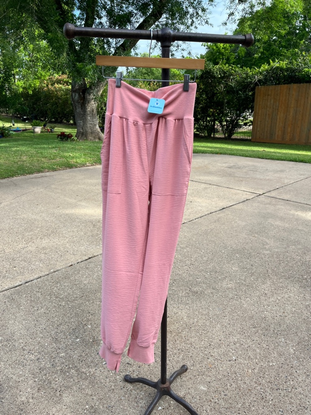 BellanBlue Rose Pink High-Waist Knit Jogger Pants